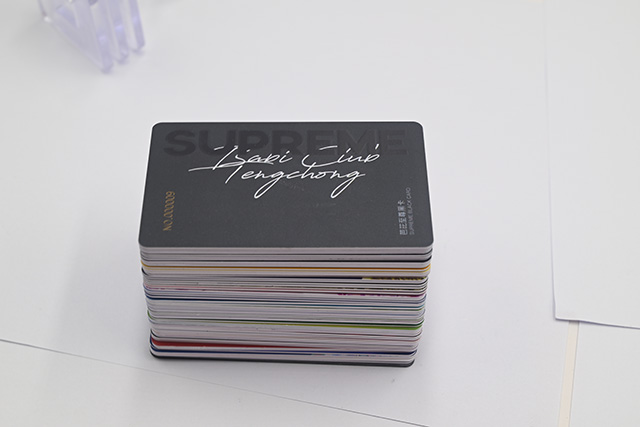 【S36沙龙会】滴胶卡名目多??供主顾多样选择