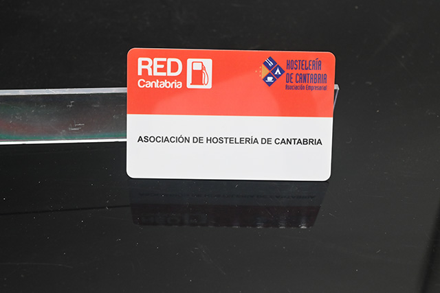 S36沙龙会光面卡制作厂家?? 直营直销的厂家