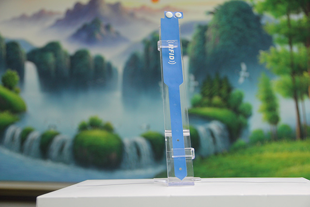 怎样在网上订购vip会员卡？？？？？？？？