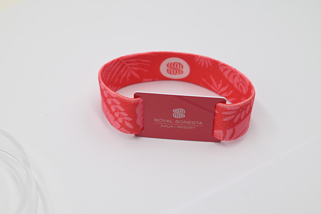 智能IC卡与智能ID卡有什么区别？？？