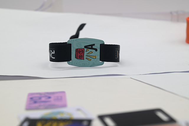 惊！这才是S36沙龙会智能腕带制作厂家